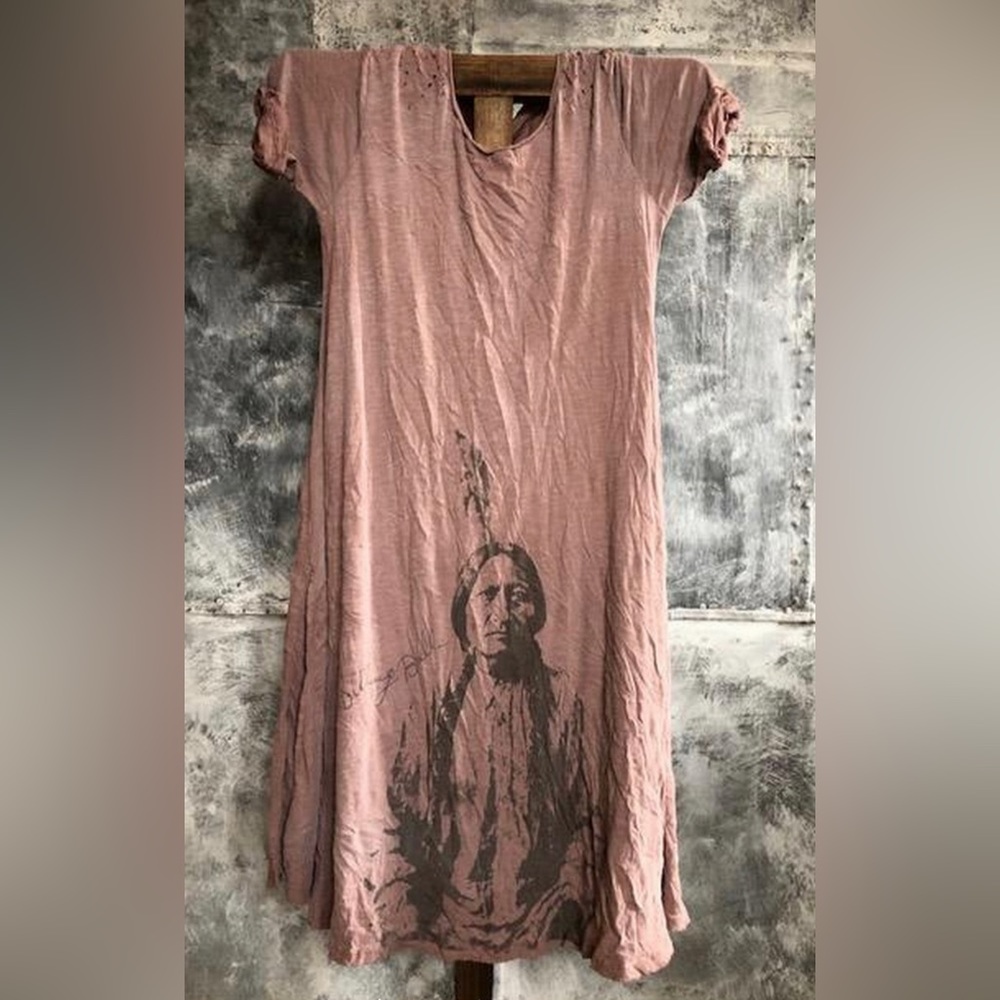 Magnolia Pearl Extremely Rare Preston T Dress with Iconic Sitting Bull
